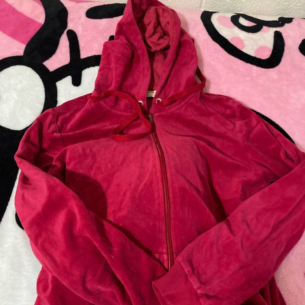 RED VELOUR TRACKSUIT